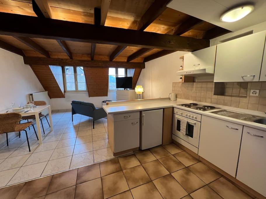 Charmant Appartement En Duplex A Porrentruy Exterior photo