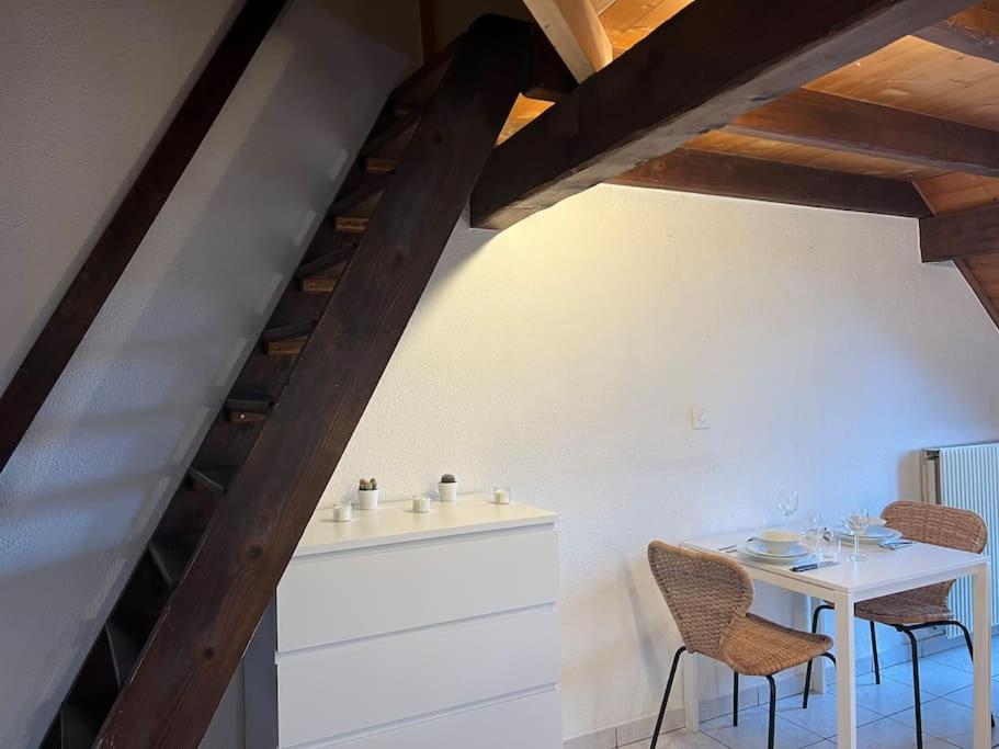 Charmant Appartement En Duplex A Porrentruy Exterior photo
